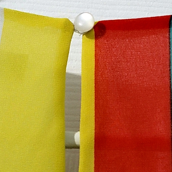 Cleo Women's Petite Brightly Colored Sleeveless Blouse Size S - Picture 6 of 12